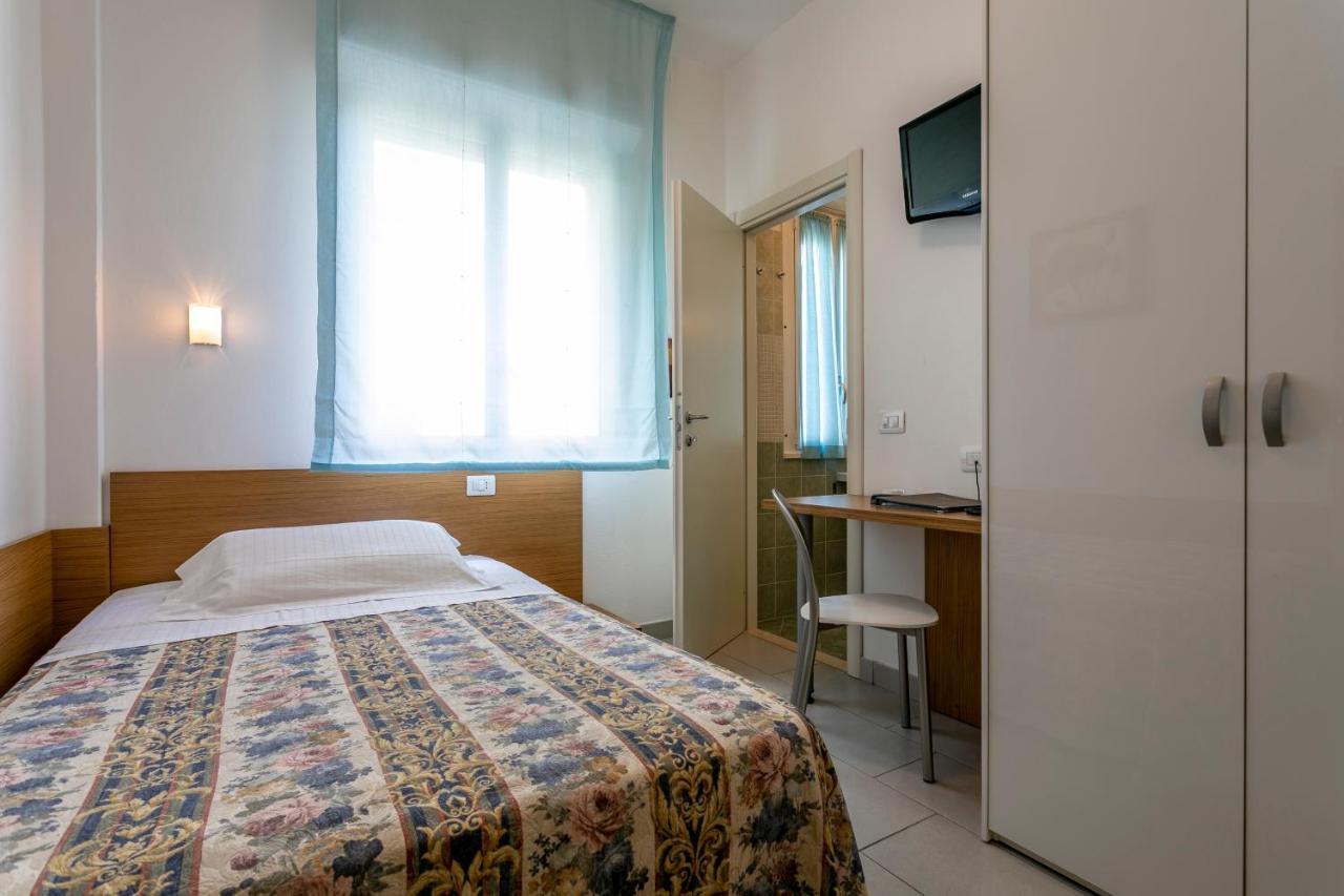 Hotel Baya - In Centro, Sul Mare Milano Marittima Exterior foto